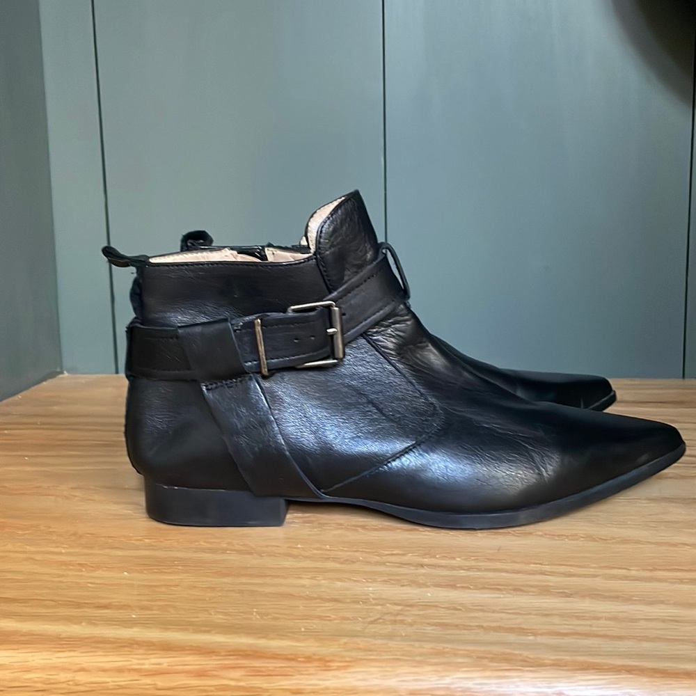 Zara Trafaluc Black Ankle Boot Side Buckle  Size 9/40